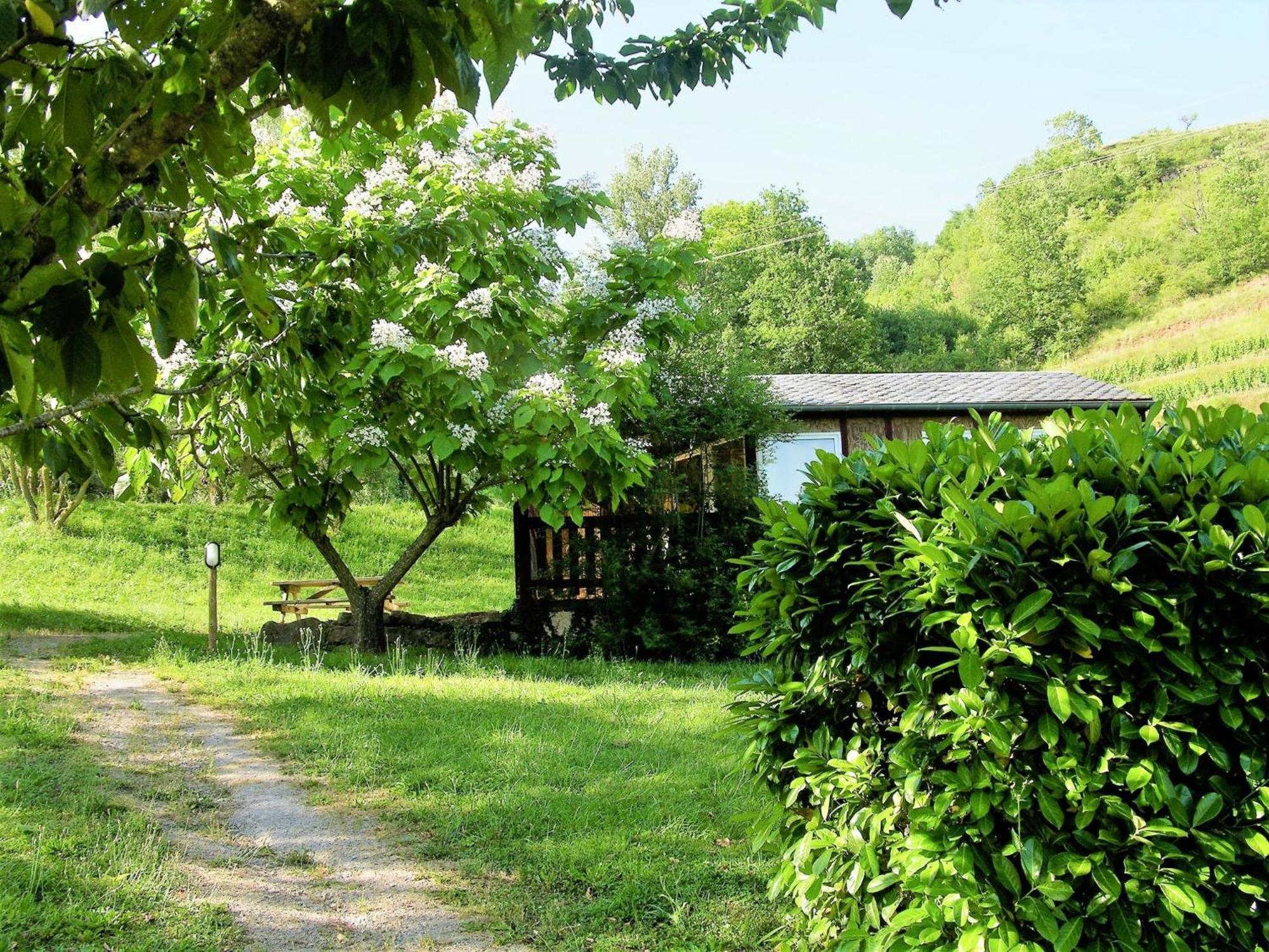 La Fregiere Chalets Clairvaux-d'Aveyron Exterior photo